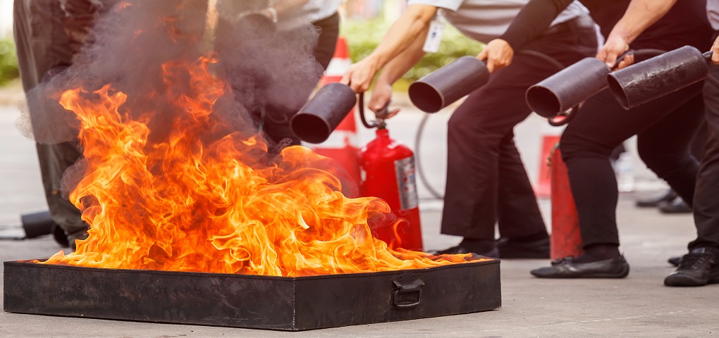 Brandschutzübung Feuerlöscher